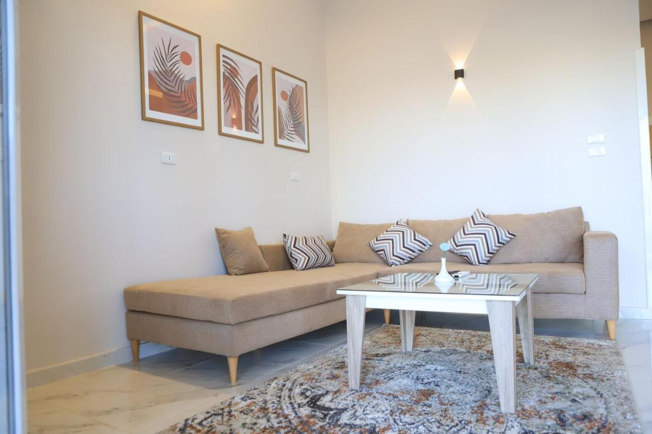 Royal Nile Villas - Pool View Apartment 2 樂蜀 外观 照片