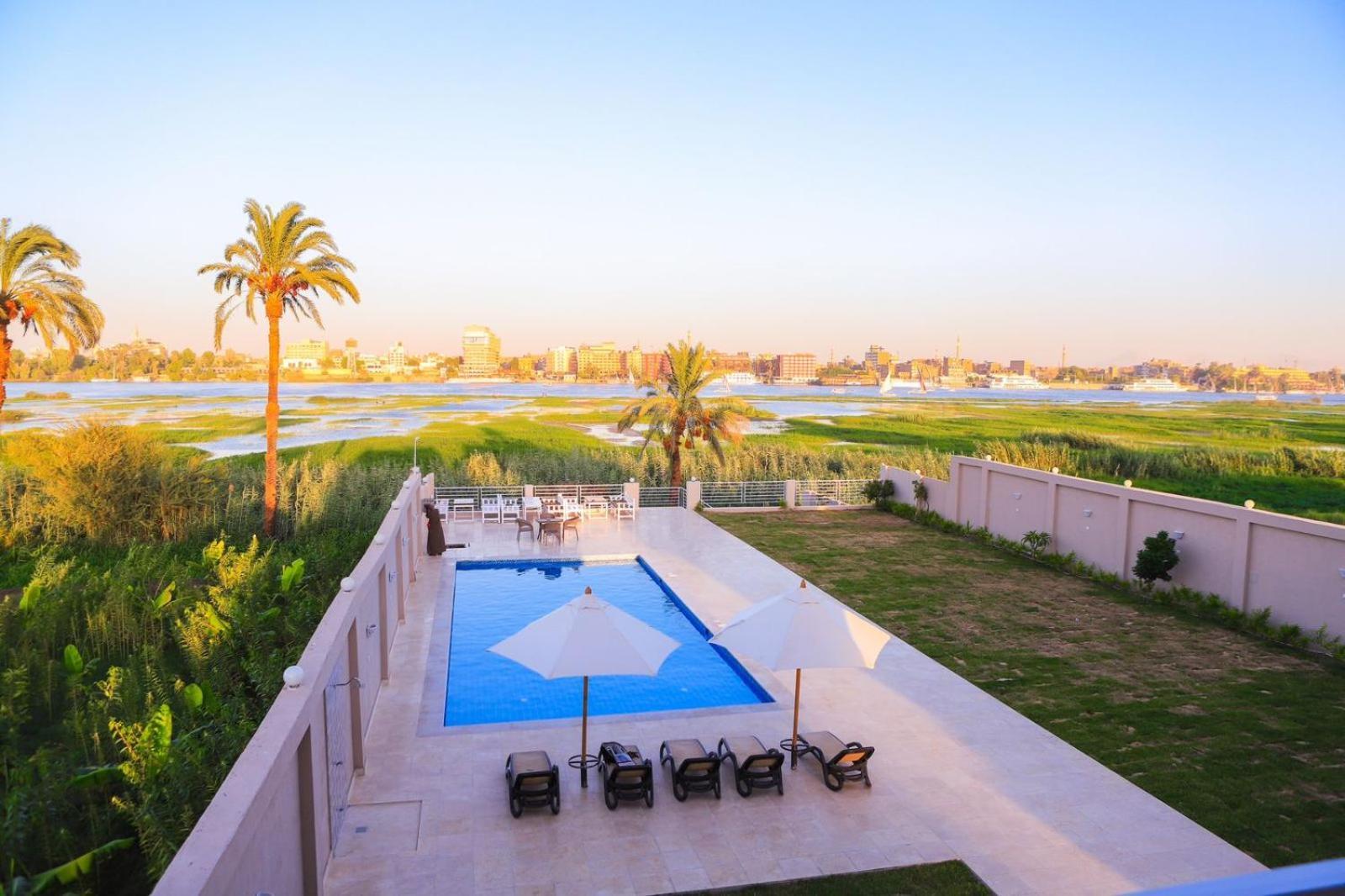 Royal Nile Villas - Pool View Apartment 2 樂蜀 外观 照片